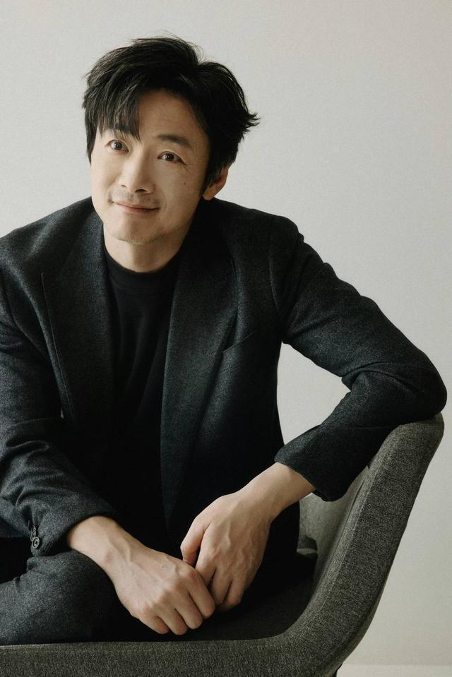”祖峰：做一个只许成功的实验丨谈艺录pg电子模拟器《黄雀》里的“儒雅反派(图4)