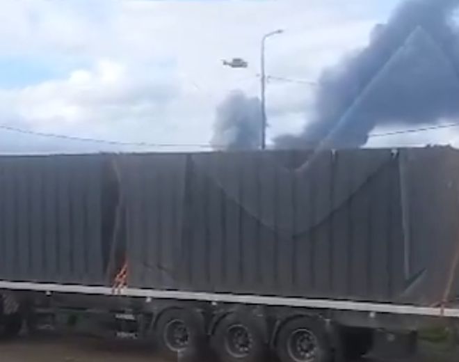 炸机被命中起火爆炸 乌特别军事行动建奇功pg电子中国网站木马屠城！41架战略轰(图2)